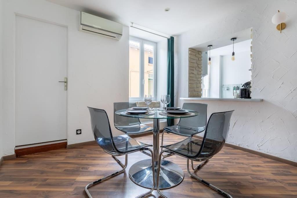 Apartment Make History - *